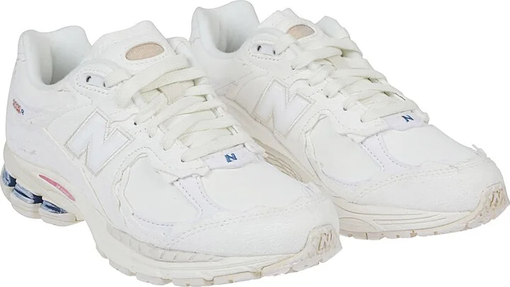 2002r Sneakers - Image 5