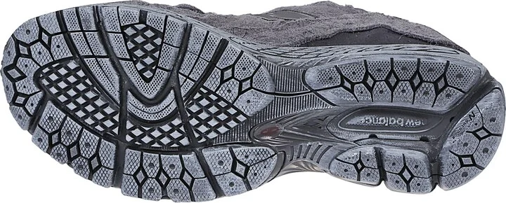 2002r Sneakers - Image 4