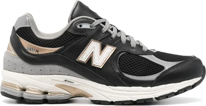 2002R sneakers