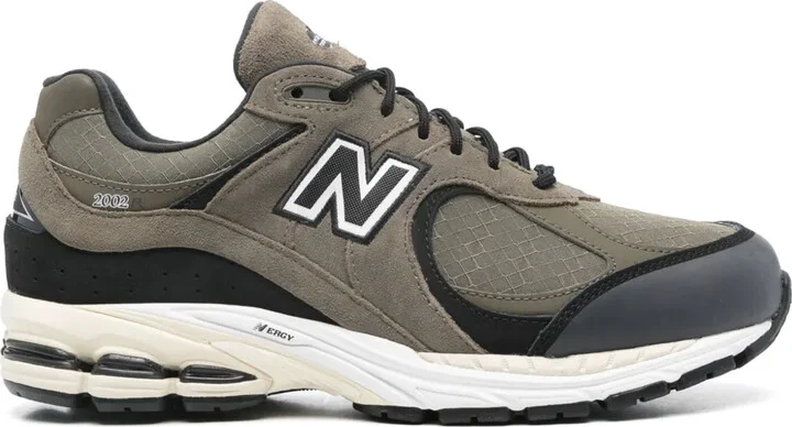 2002R sneakers