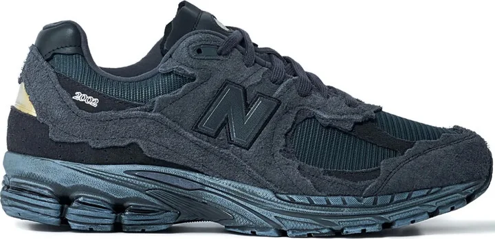 2002R sneakers