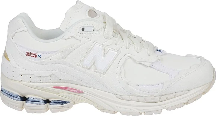 2002r Sneakers