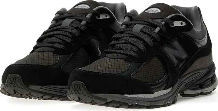 2002R suede trainers - Image 2