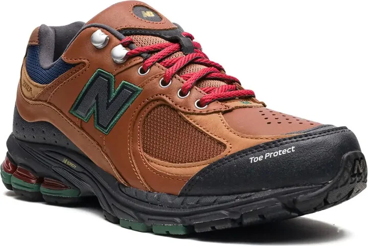 2002R "The Hiker" sneakers - Image 2