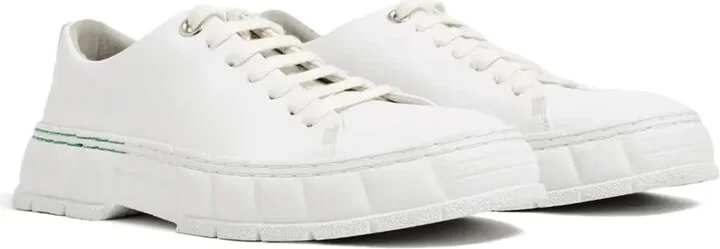 2005 Sneakers - Image 2