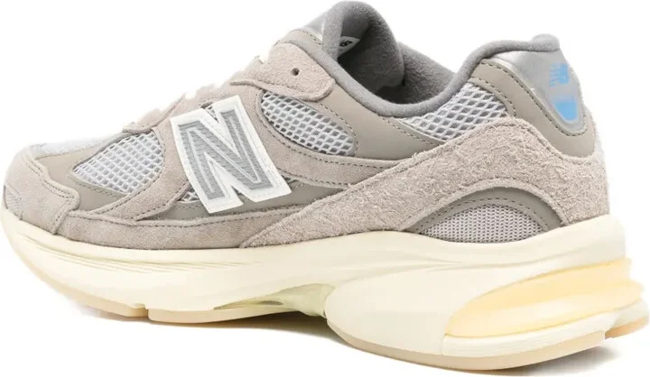 2010 Mesh Suede Sneakers - Image 3