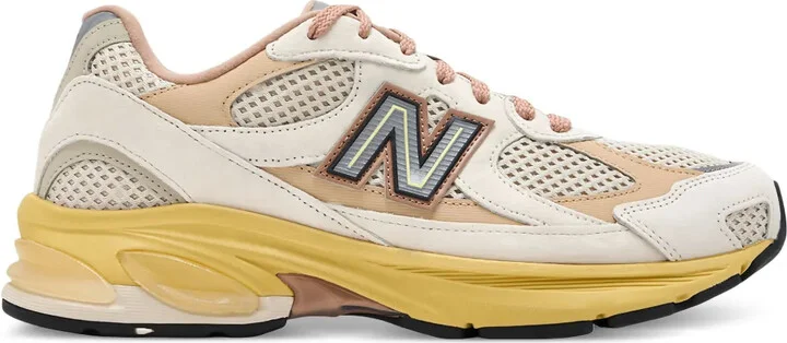 2010 "Rose/Beige" sneakers