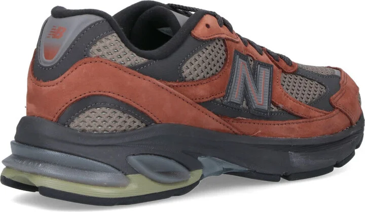 2010 Sneakers - Image 4