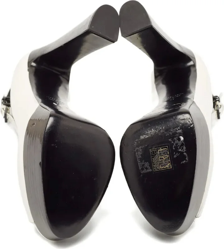 2024 120mm Padlock-Embellished Pumps - Image 4