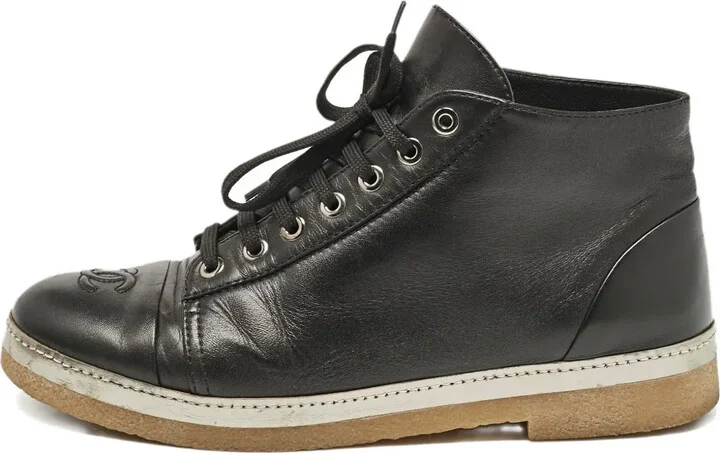 2024 CC logo boots