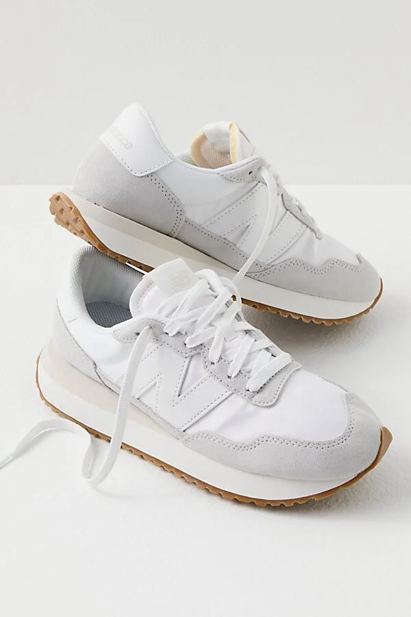 237 Sneakers - Image 2
