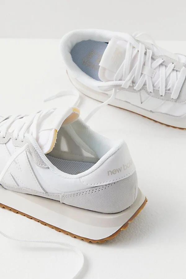 237 Sneakers - Image 3