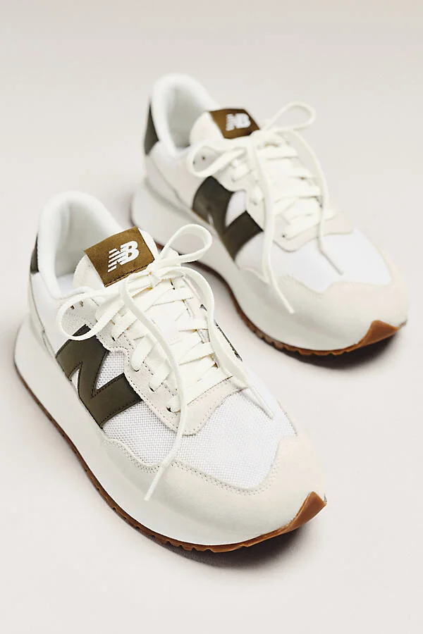 237 Sneakers