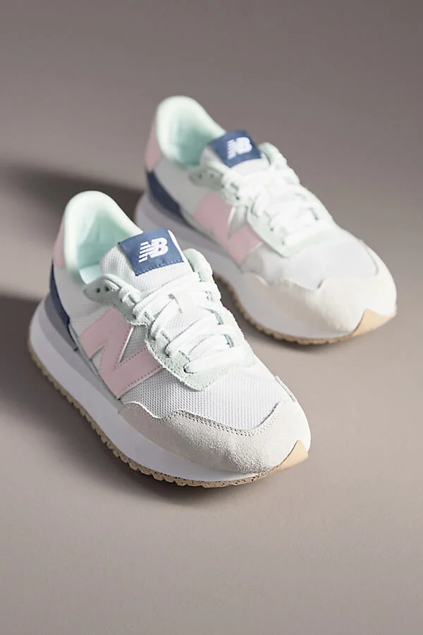 237 Sneakers