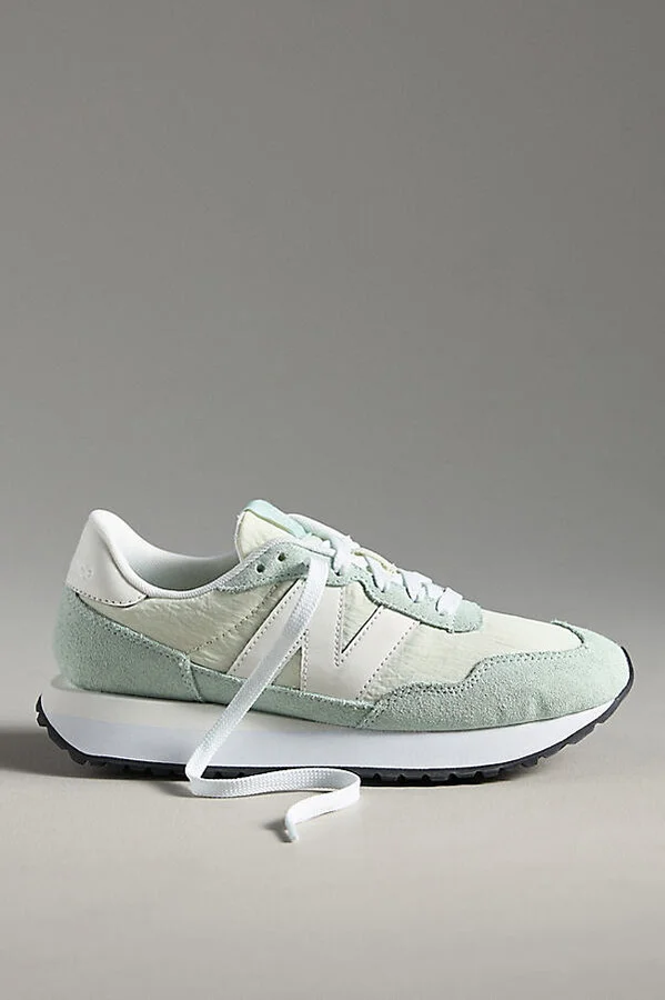 237 Sneakers