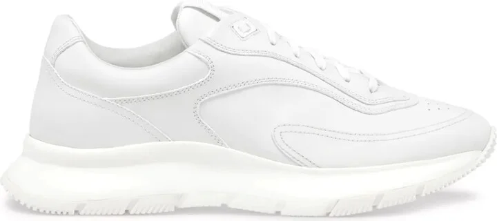 24 Sneakers