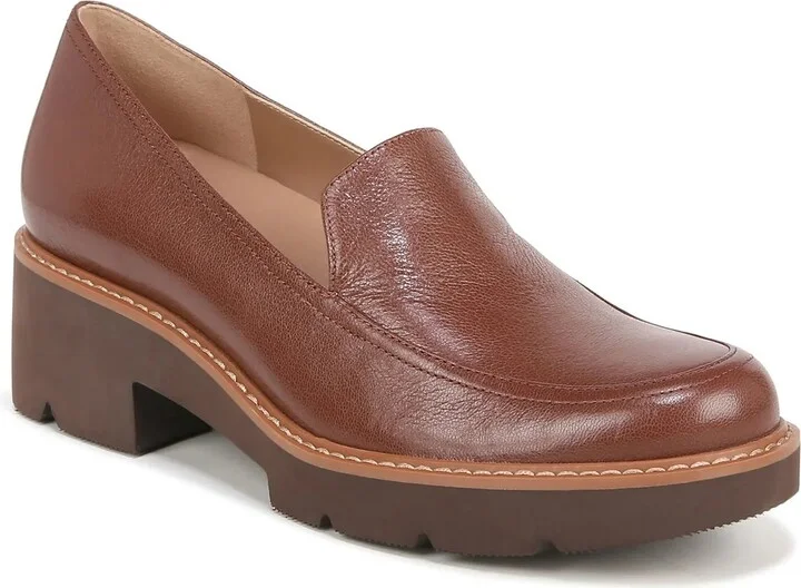 27 EDIT NATURALIZER Dreamer Loafer