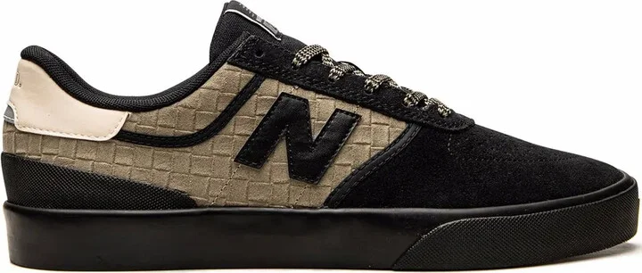 272 Low-Top Sneakers