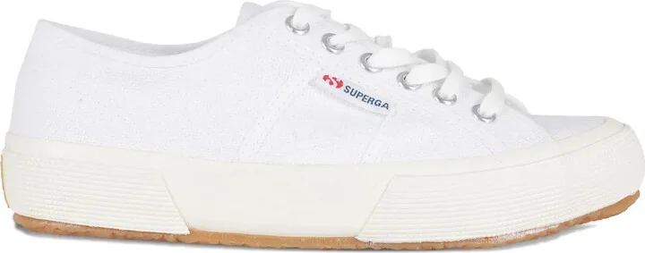 2750 Sneakers