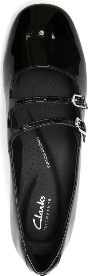 30mm Daiss patent-leather buckled pumps - Image 4
