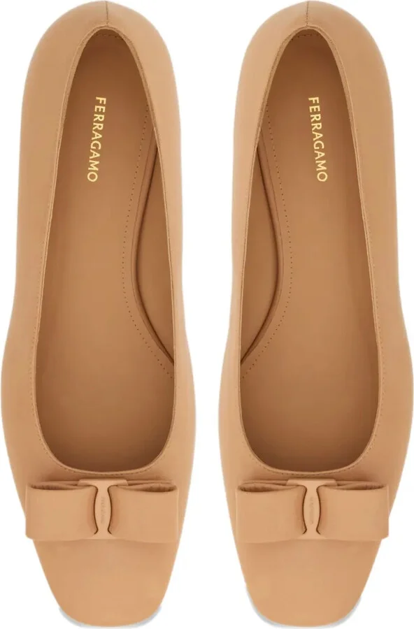 30mm Iconic bow pumps - Image 4
