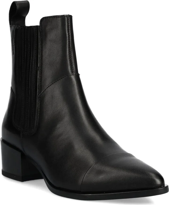 31mm Pointed-Toe Ankle Boots
