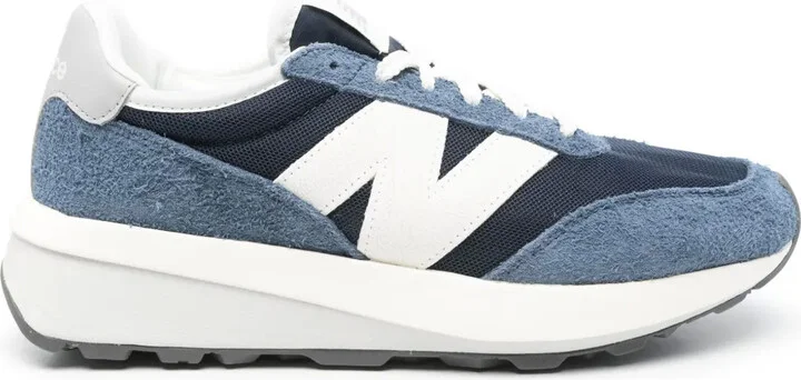 370 Sneakers