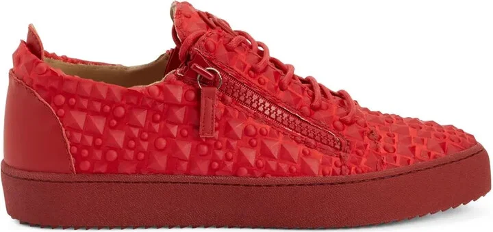 3D detailing low-top sneakers