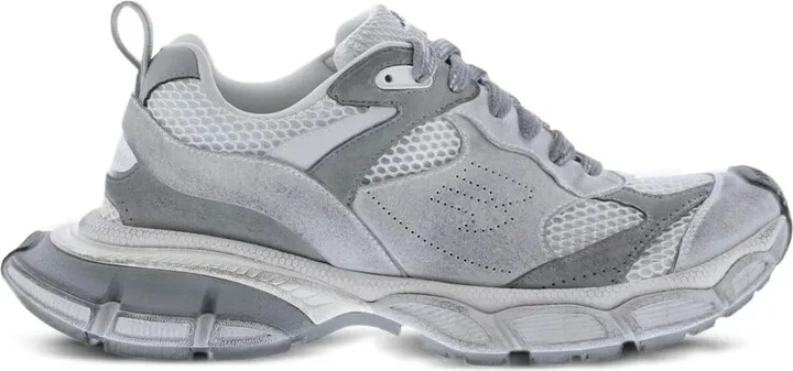 3XL distressed sneakers