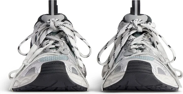 3Xl Gradient Sneaker - Image 3