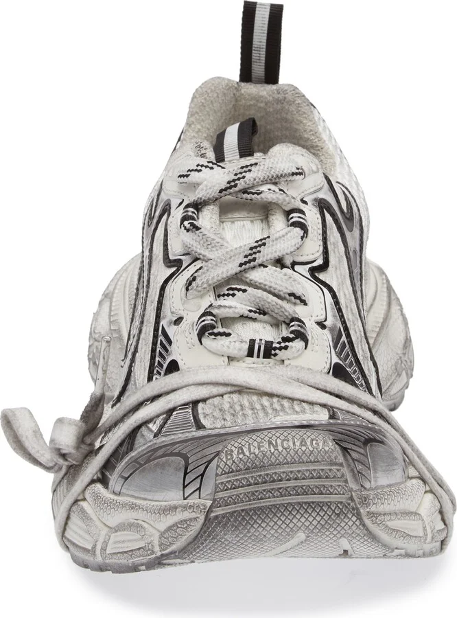 3XL Sneaker - Image 4