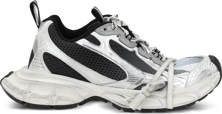 3XL sneakers