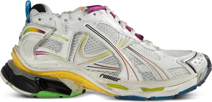 3XL sneakers