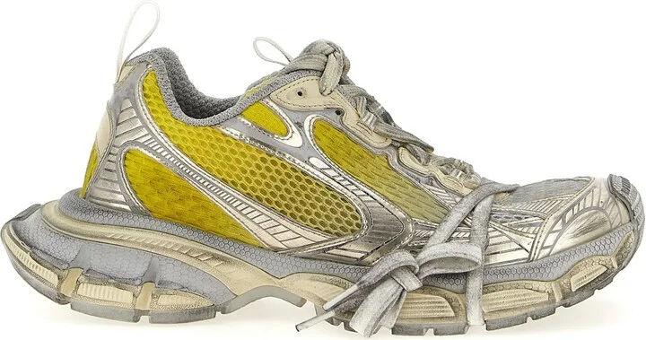 '3xl' Sneakers