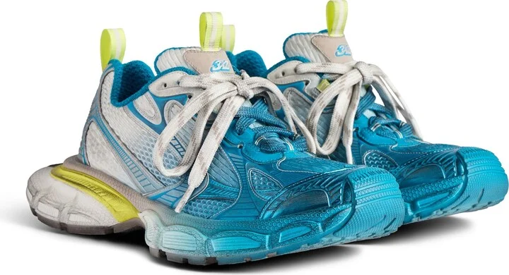 3Xl Toe Spray Sneaker - Image 2