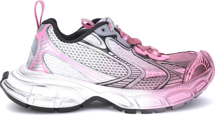 3xl Toe Spray Sneakers