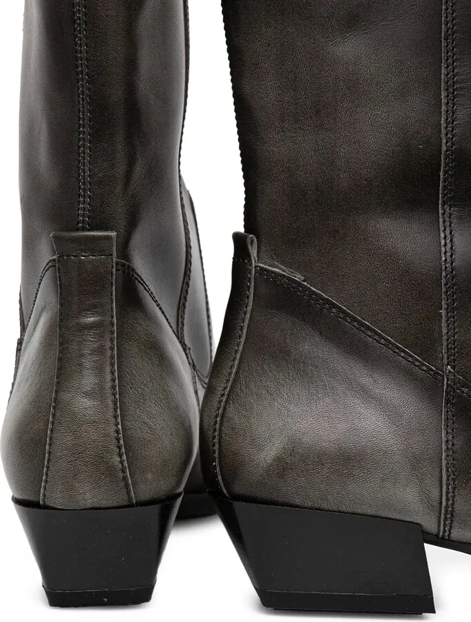 40mm Cassie pointed-toe knee-high boots - Image 3