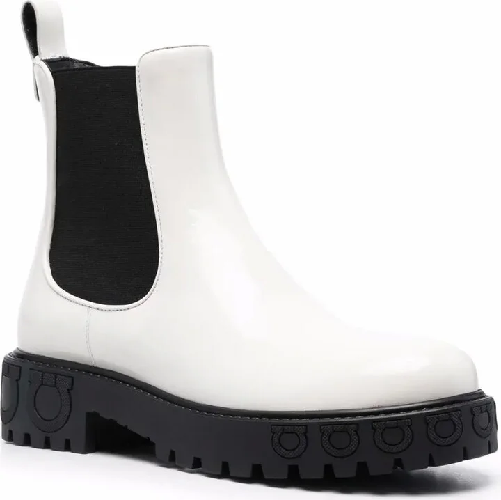40mm leather Chelsea boots - Image 2