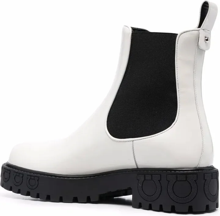 40mm leather Chelsea boots - Image 3