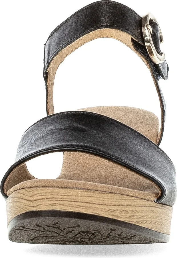 42.071 Sandal - Image 4