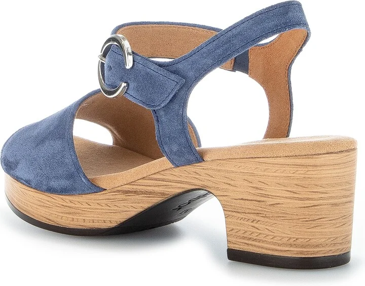 42.071 Sandal - Image 8
