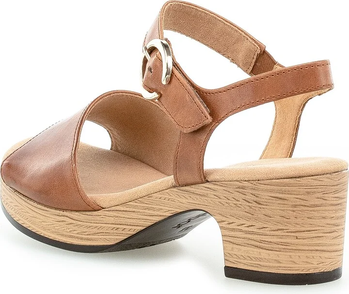 42.071 Sandal - Image 2