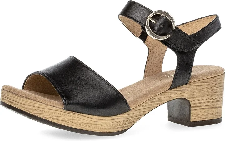 42.071 Sandal