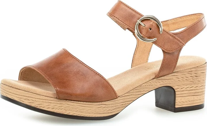 42.071 Sandal