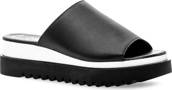 44.613 Platform Slide Sandal