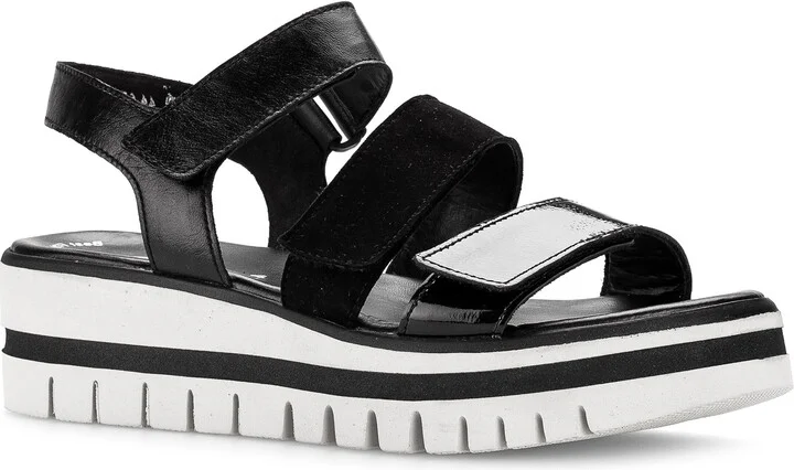 44.620 Platform Sandal