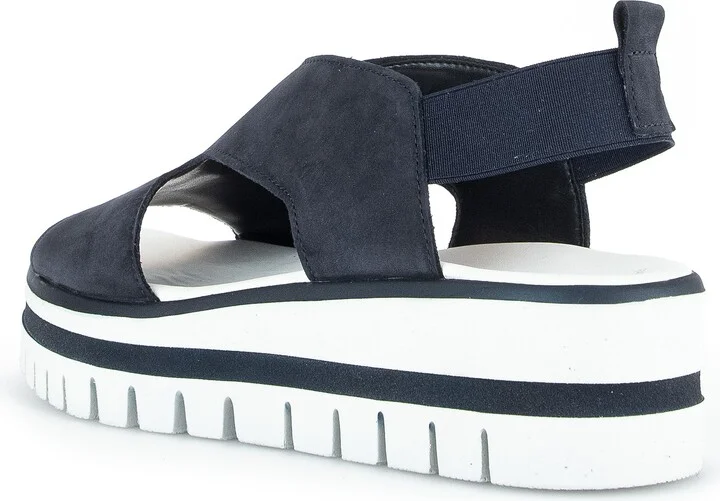 44.623 Platform Slingback Sandal - Image 2