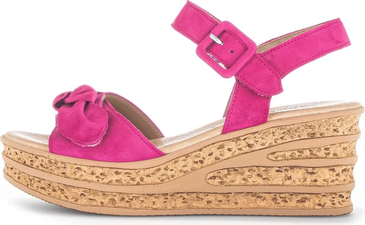 44.653 Platform Wedge Sandal - Image 3