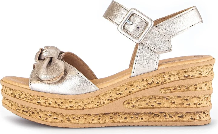 44.653 Platform Wedge Sandal - Image 9