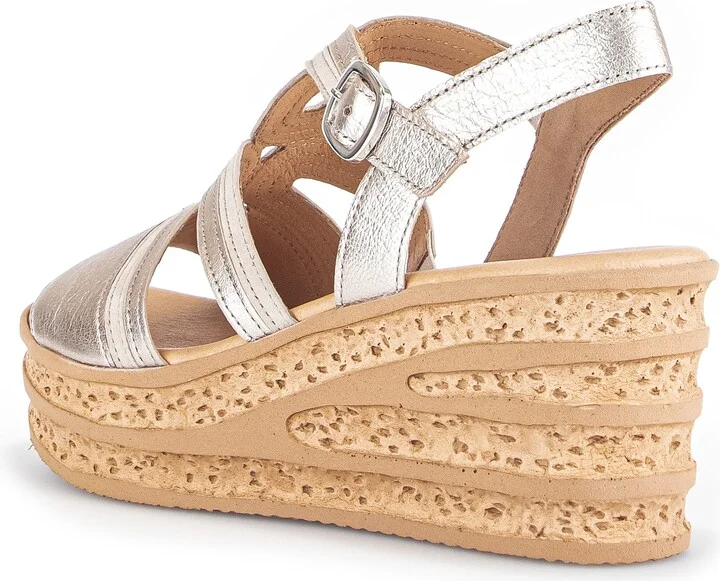 44.655 Platform Wedge Sandal - Image 2